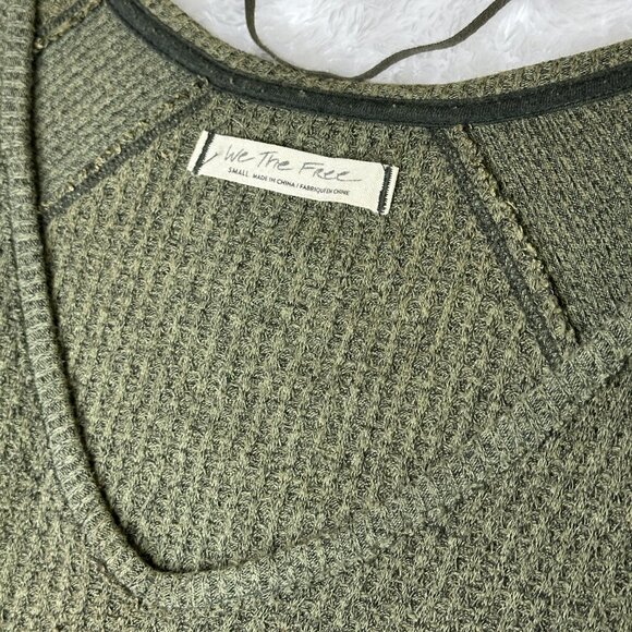 We The Free Thermal Top SMALL Slouchy Waffle Knit greenish Pullover Boho Chic - Picture 3 of 13